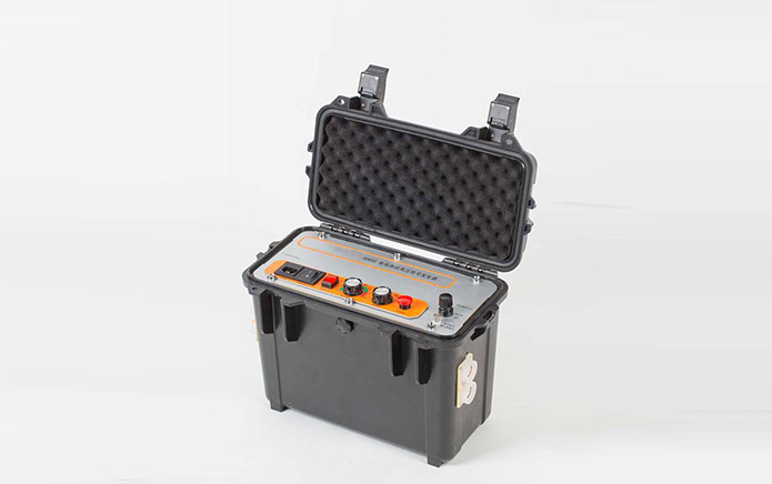 CD-65超高壓電纜護(hù)層故障定點(diǎn)信號發(fā)生器
